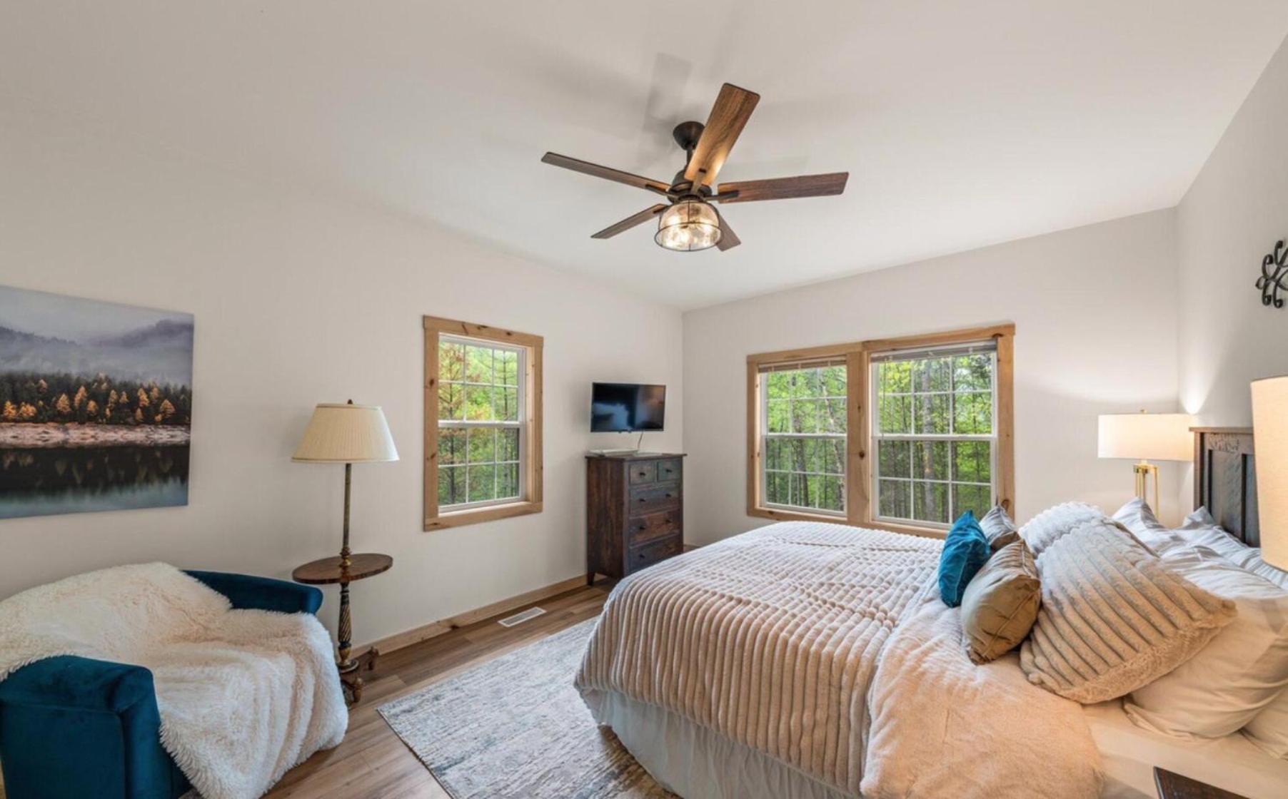 Luxe Retreat - June Sale! - Easy Drive - Xl Swim Spa - Award Winning! Sevierville Exterior foto